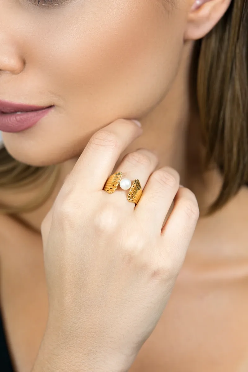 Anel de Ouro 18k de COncha com Pérola