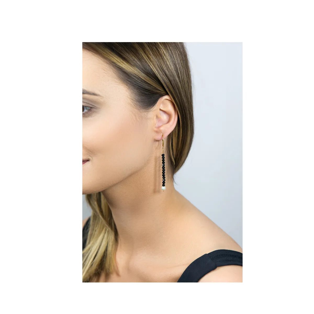 Brinco de Ouro 18k com Espinélio e Pérola.