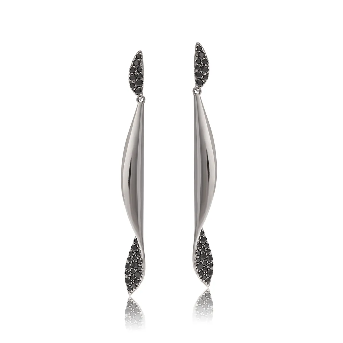 BRINCO DE PRATA 925 ONDA COM BANHO DE RÓDIO NEGRO E ESPINÉLIO.COLEÇÃO ISLAND