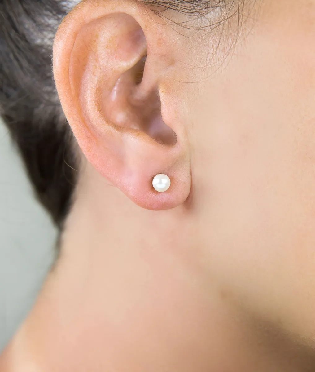 Brinco de Ouro 18k Stud de Pérola e Diamantes Rodinados