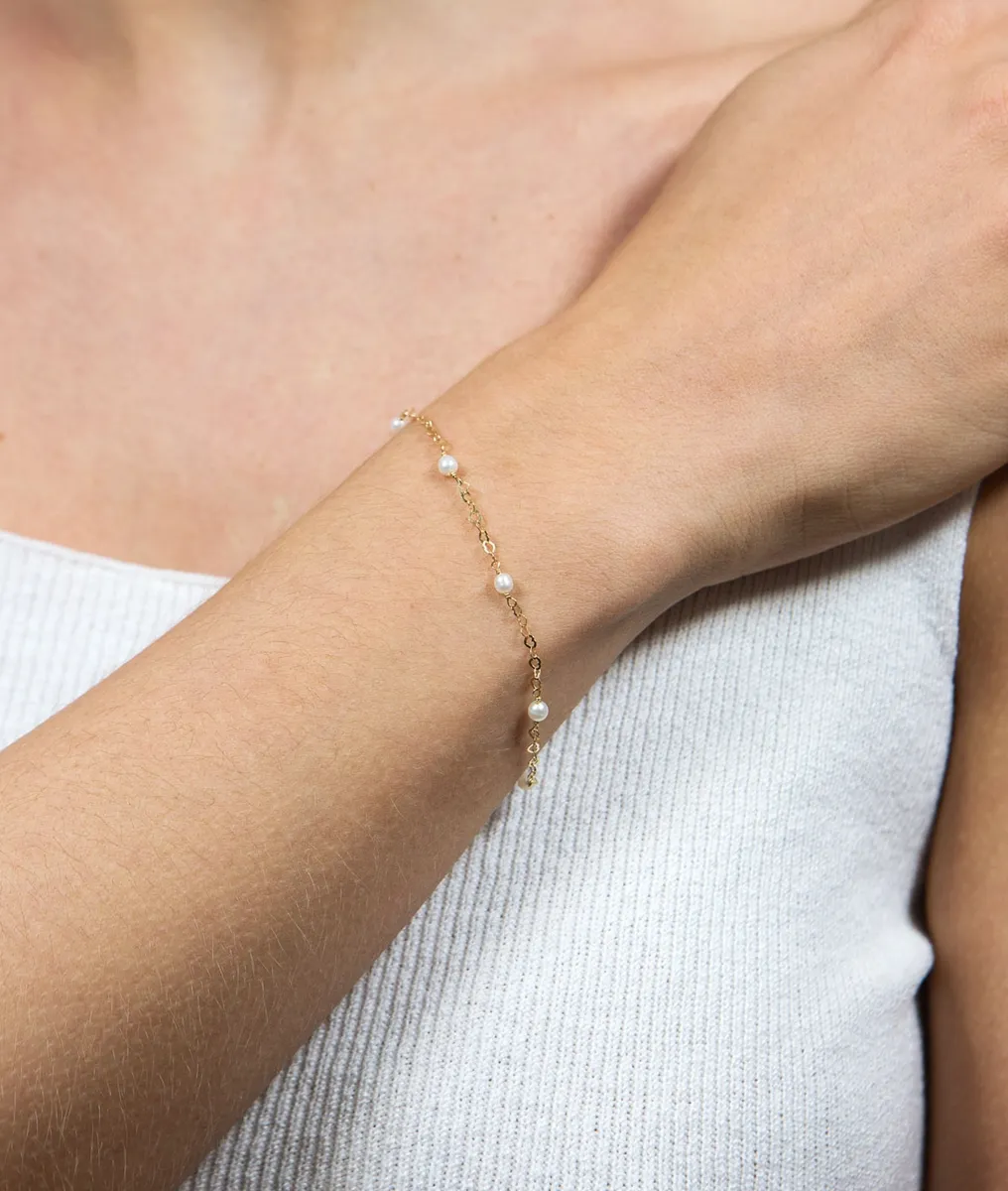 Pulseira de Ouro 18k elos corações intercalados com pérolas