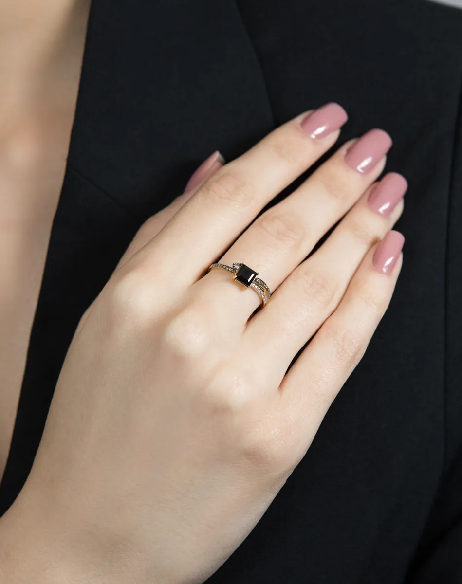 Anel de Ouro 18k com safira black e diamantes brancos e brown