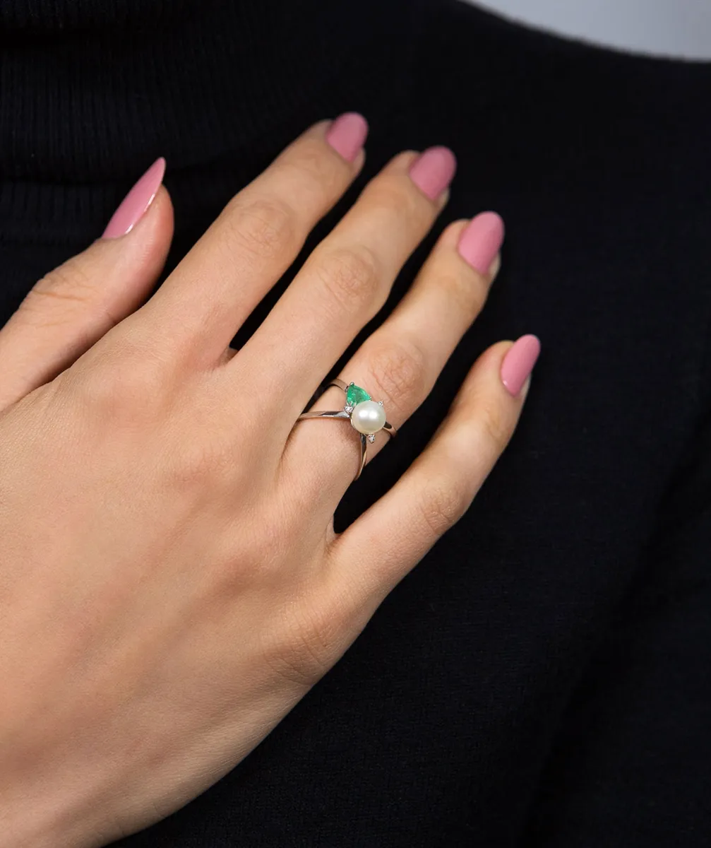 Anel ouro branco 18k cruzado coração de Esmeralda Pérola e Diamantes