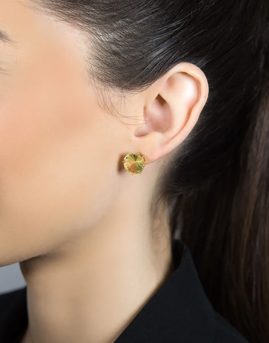 Brinco de Ouro 18k redondo vazado com gema peridoto