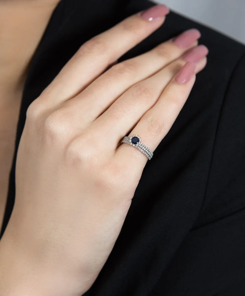 Anel de Ouro branco 18k aparador removível com safira azul e diamantes