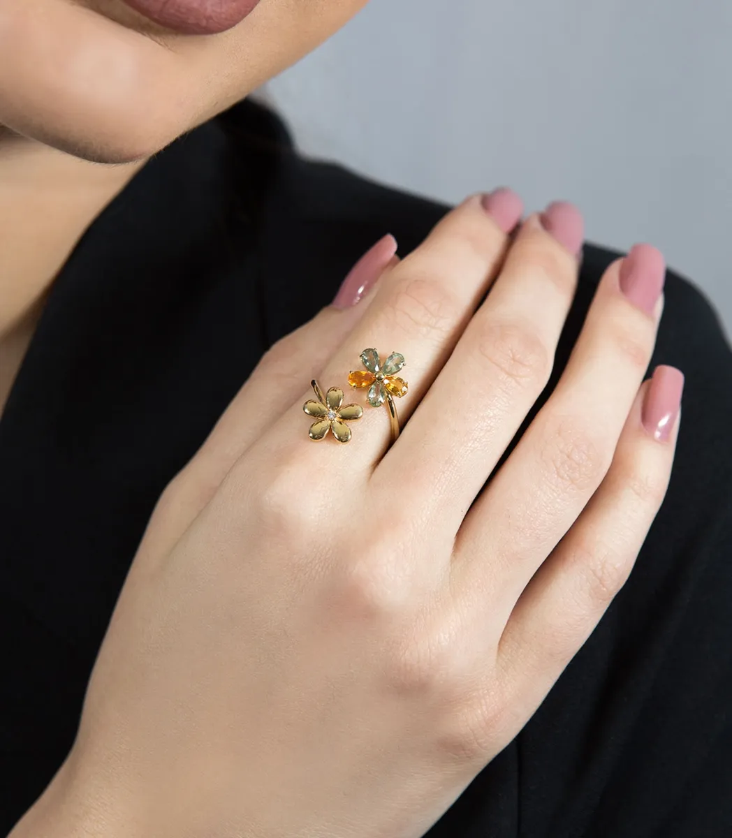 Anel de Ouro 18k flores com 1,5pts de diamantes e safiras coloridas