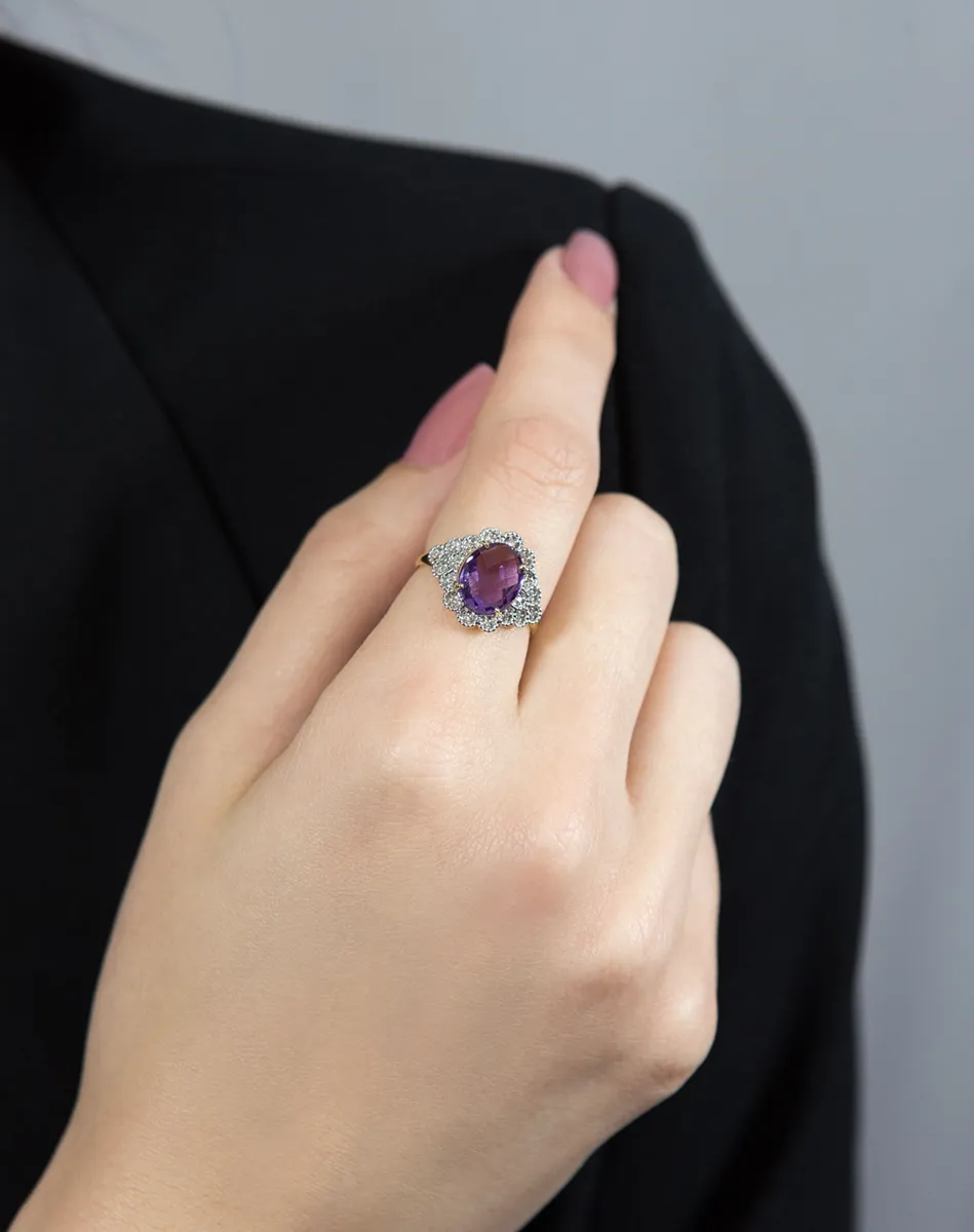 Anel de Ouro 18k com  gema de ametista lavanda e 5,4pts de diamantes