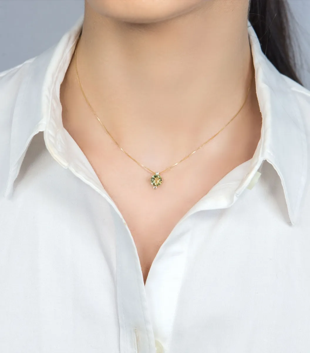 Colar de Ouro 18k com gema redonda gren gold e topázios brancos