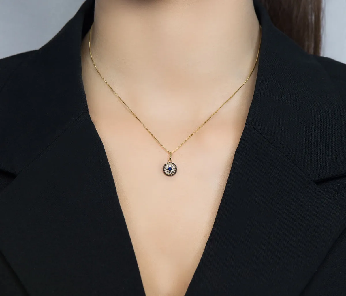 Pingente de Ouro 18k olho grego com safiras azuis e diamantes