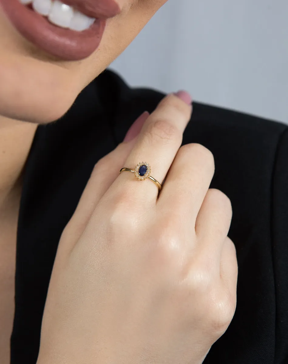 Anel de Ouro 18k aro com gema de safira azul e 9pts de diamantes