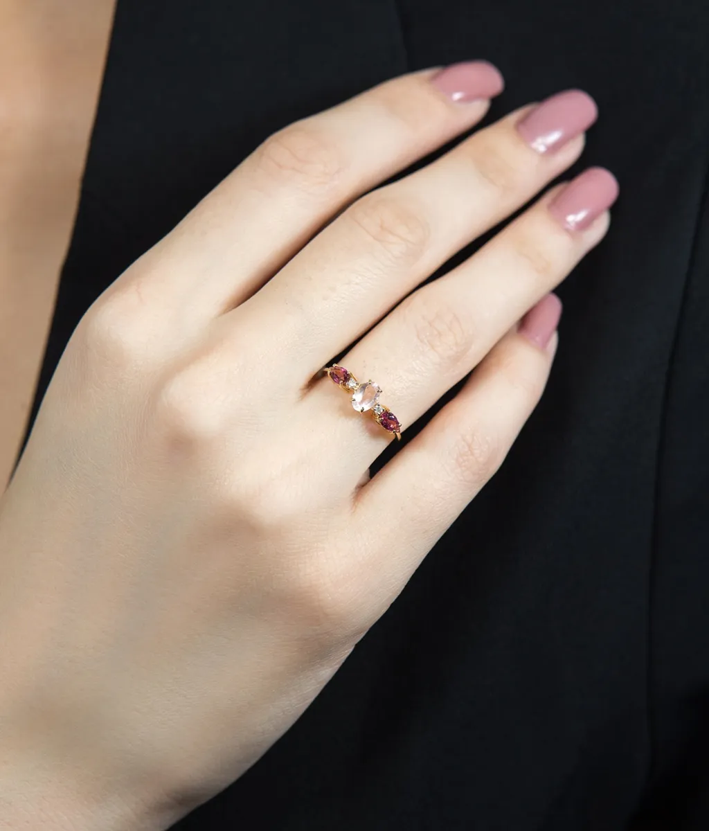 Anel de Ouro 18k com 3pts de diamantes, turmalina e quartzo rosa
