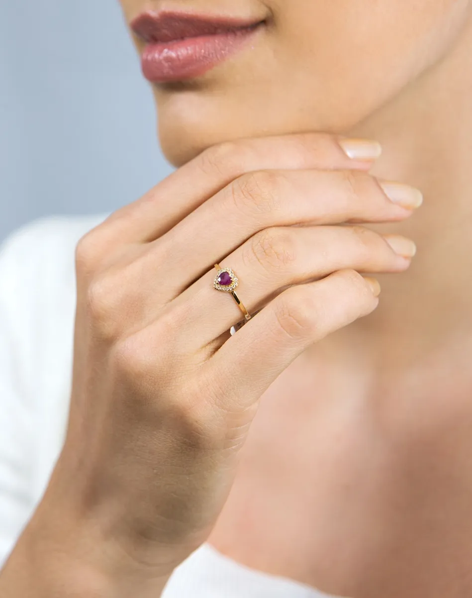 Anel de Ouro 18k aro polido com coração de Rubi e Diamantes