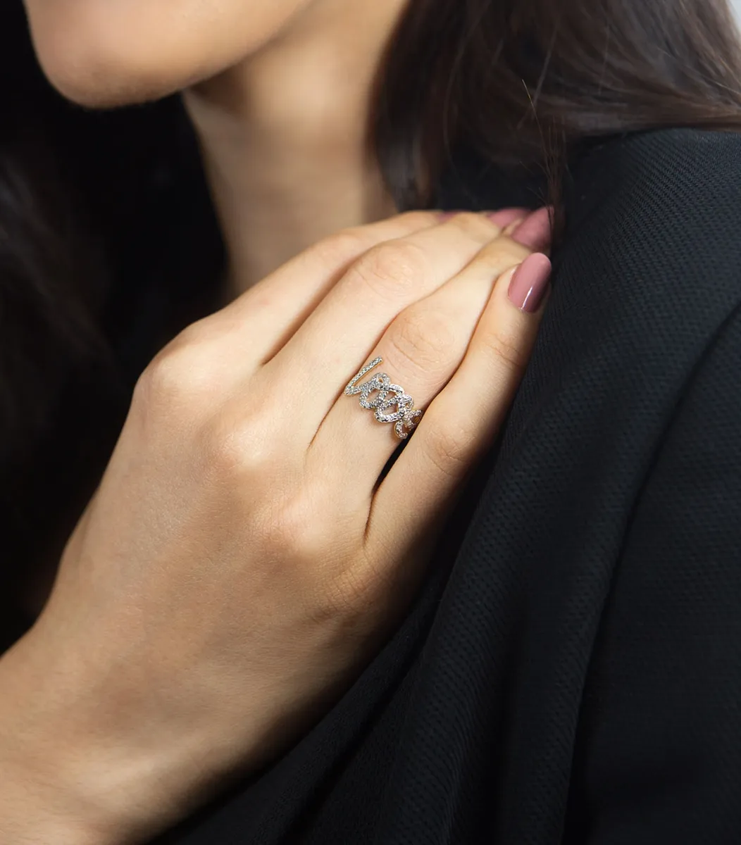 Anel de Ouro 18k Love com 21,5pts de Diamantes