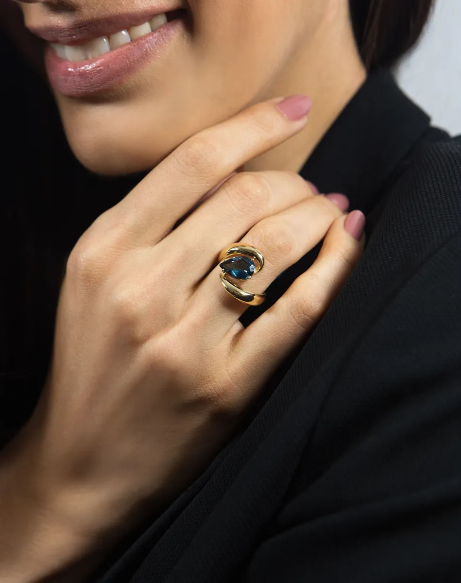 Anel de Ouro 18k aro polido curvas com gota de Topázio london