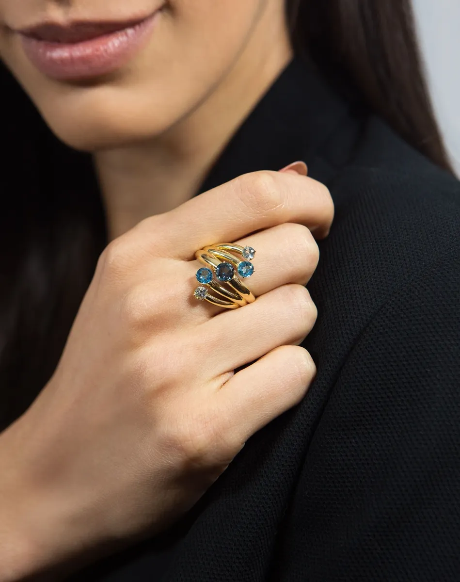 Anel de Ouro 18k aro largo polido com gemas em degradê de Topázios