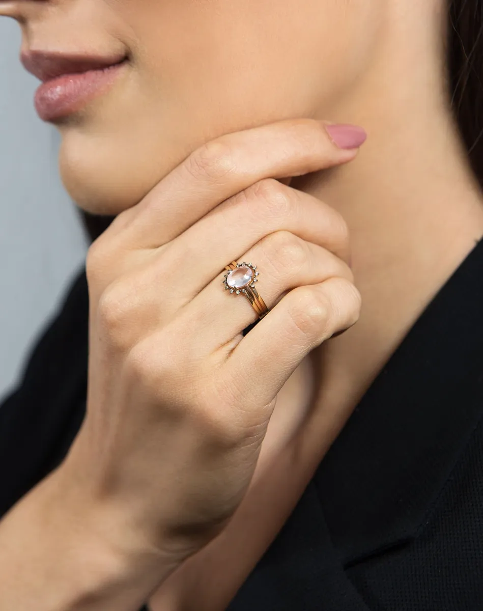 Anel de Ouro 18k gota oval de Quartzo rosa e Diamantes brown