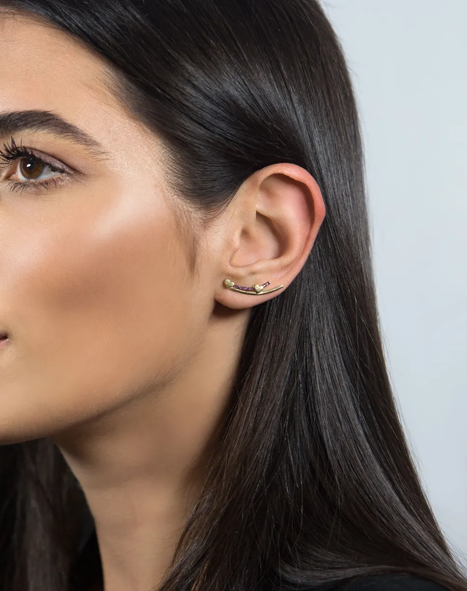Brinco de Ouro 18k Ear cuff de corações e Rubis