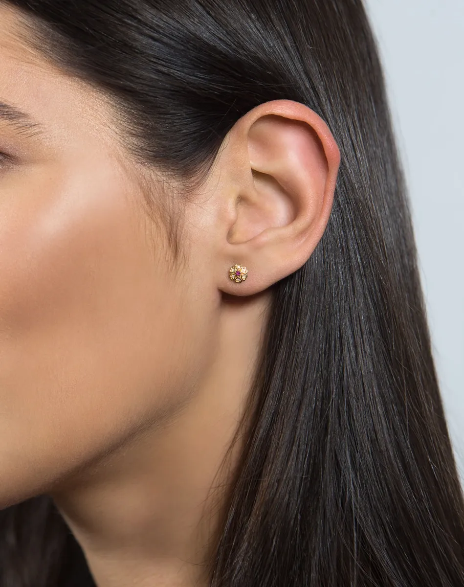 Brinco de Ouro 18k flor com Rubi e Diamantes