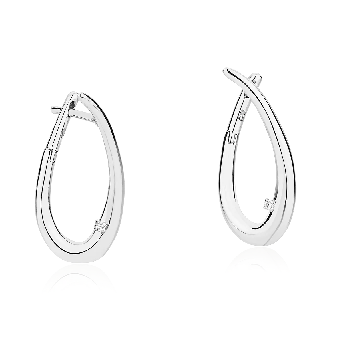 Brinco gota vazada ouro branco 18k com Diamantes flutuantes