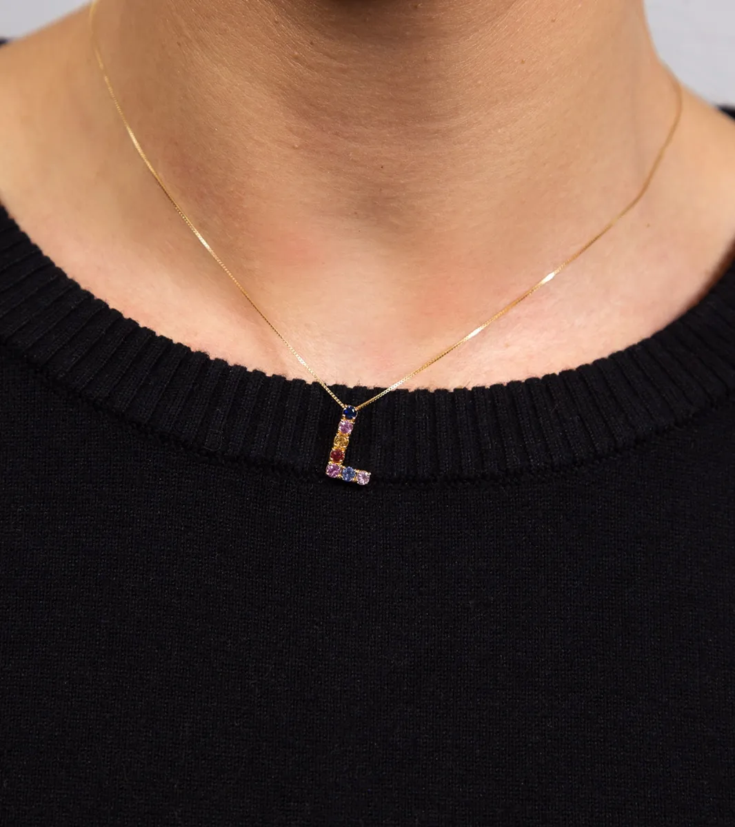 Pingente ouro amarelo 18k letra L com 7 gemas de Safiras coloridas