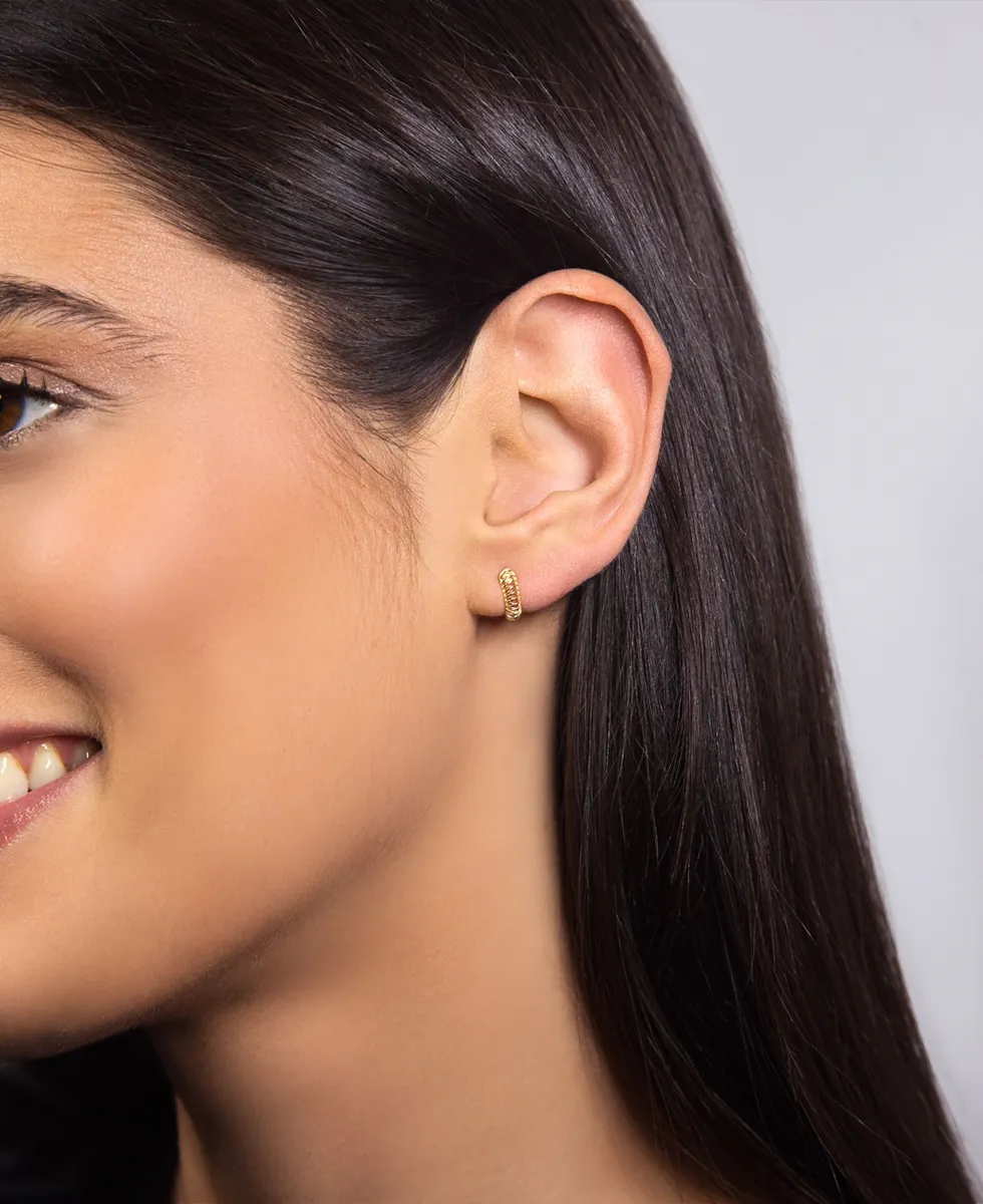 Brinco ouro amarelo 18k argola click filigrana