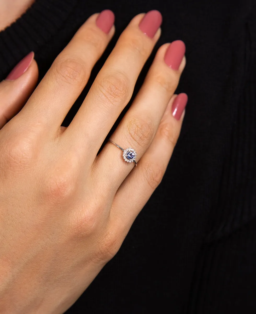 Anel ouro branco 18k gema Tanzanita com 6,4pts de Diamantes