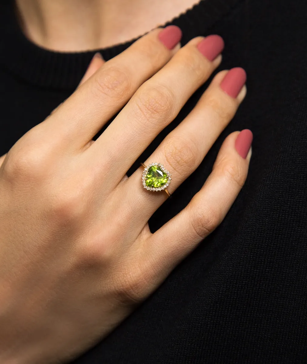 Anel ouro 18k coração de Peridoto com 16pts de Diamantes