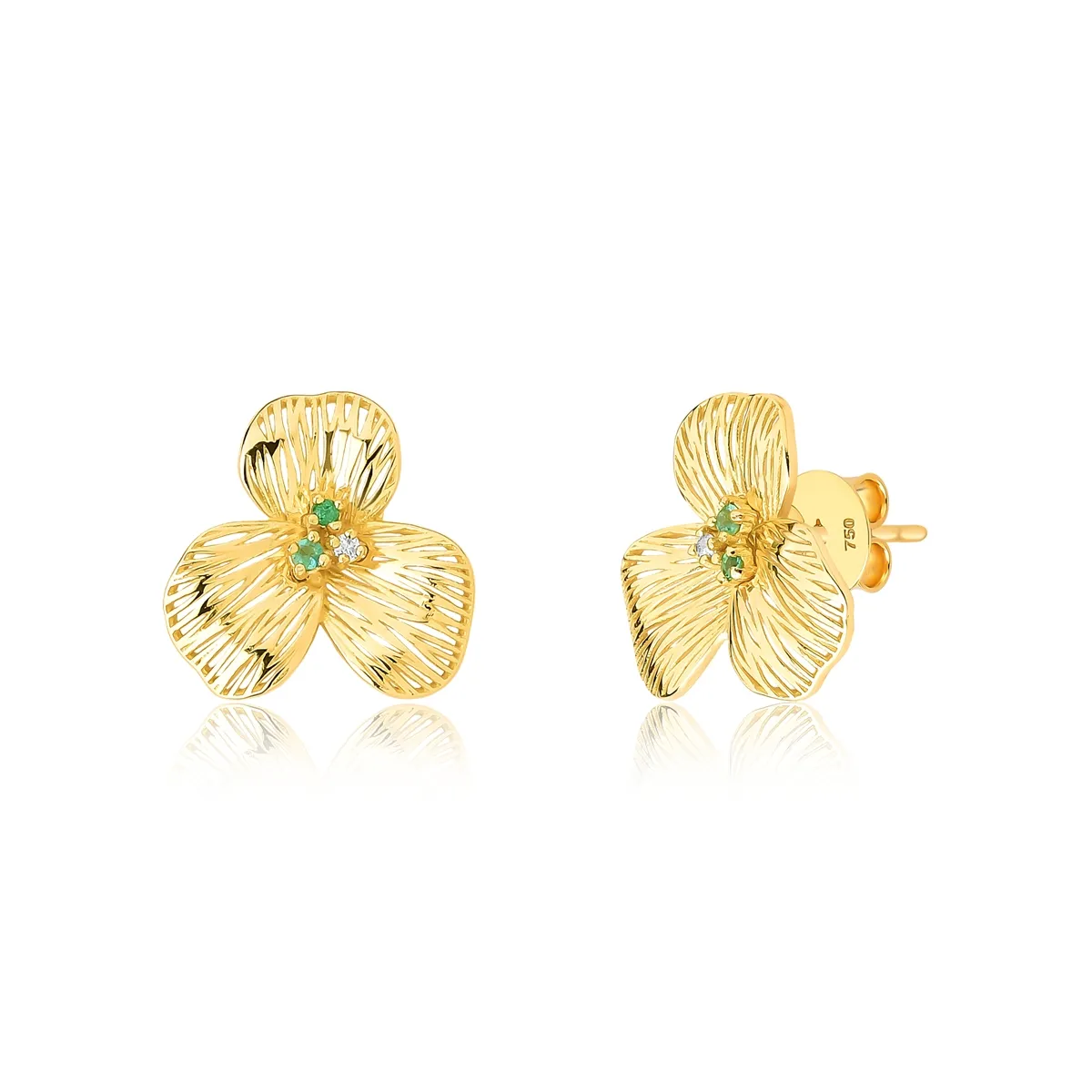 Brinco Printemps flor filigrana ouro 18k miolo de Esmeralda e Diamantes