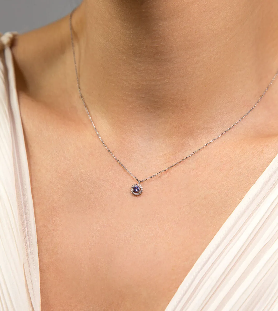 Gargantilha de Tanzanita ouro branco 18k com 5,4pts de Diamantes