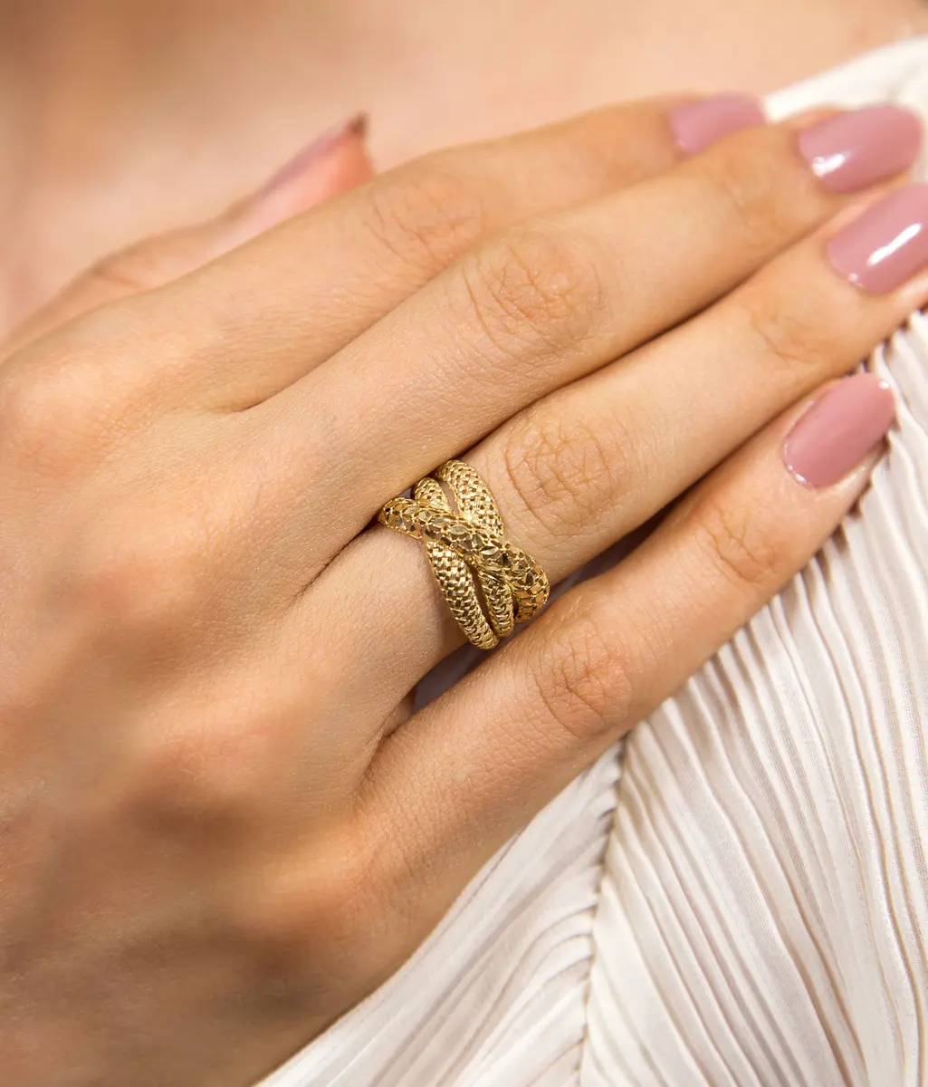 Anel três aros entrelaçados ouro 18k rendados telados diamantados