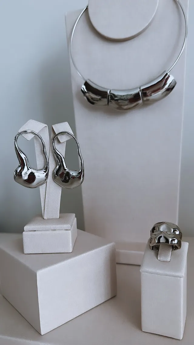 Brinco Vitoriana Silver