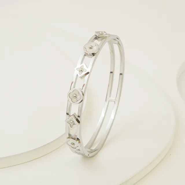 Bracelete Trevo Madrepérola em Aço Inoxidável