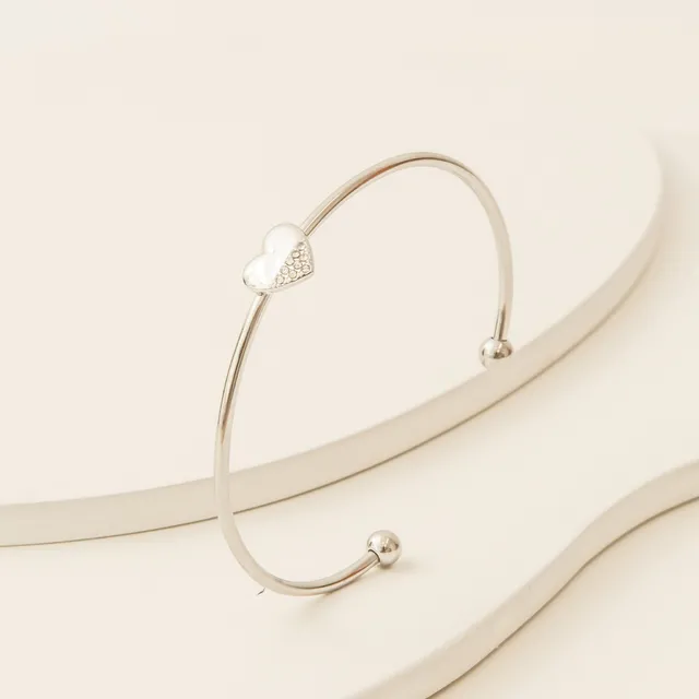 Bracelete Regulável Fio com Coração em Aço Inoxidável