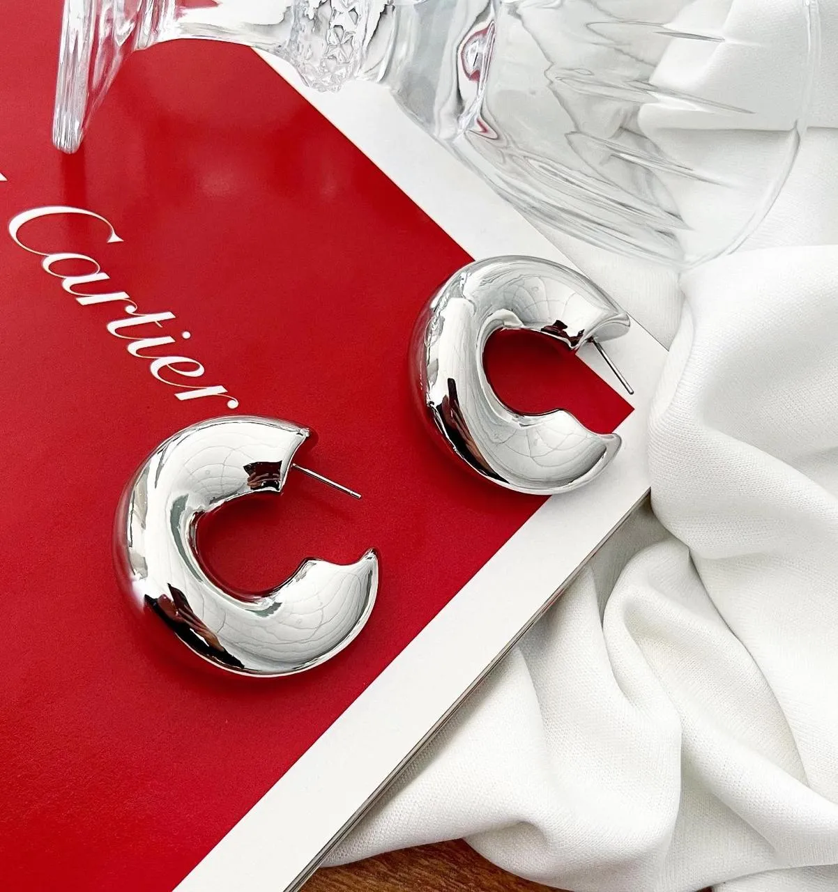 Argola Folheado a Prata Martelada