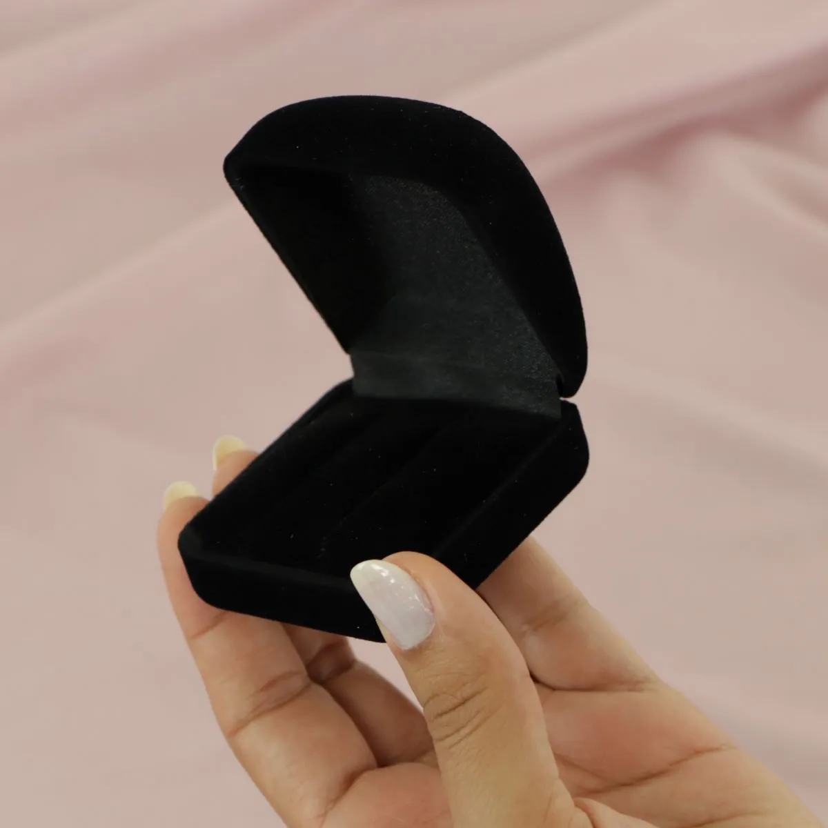 Caixa Porta Aliança Veludo Preta