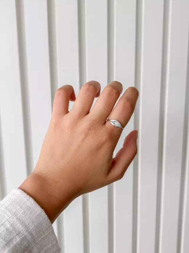 Anel Estrela Cravejada - Prata