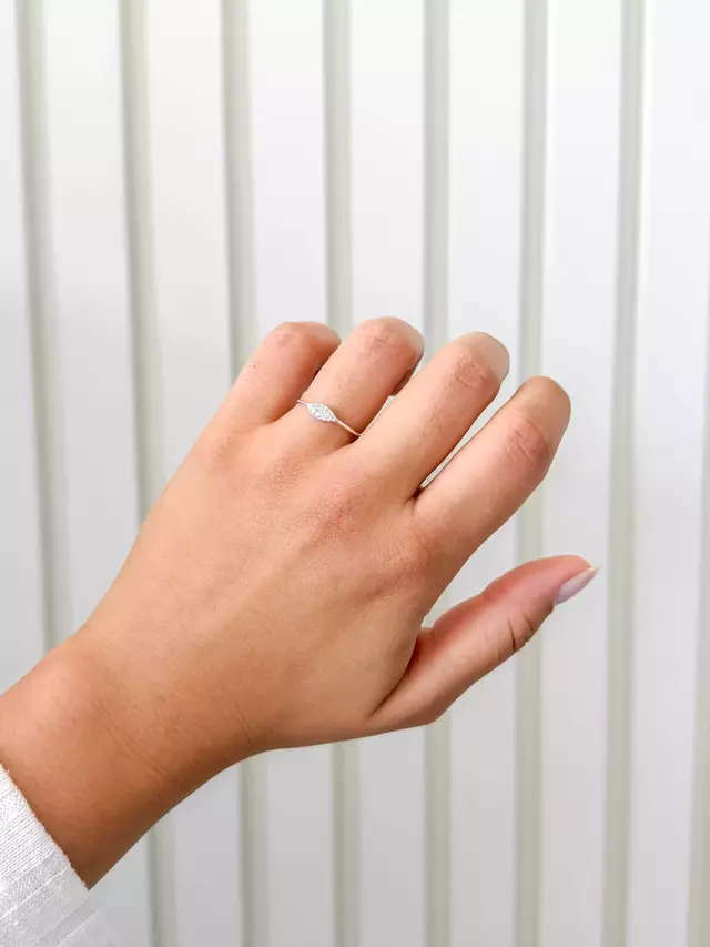 Anel Navete Cravejada - Prata