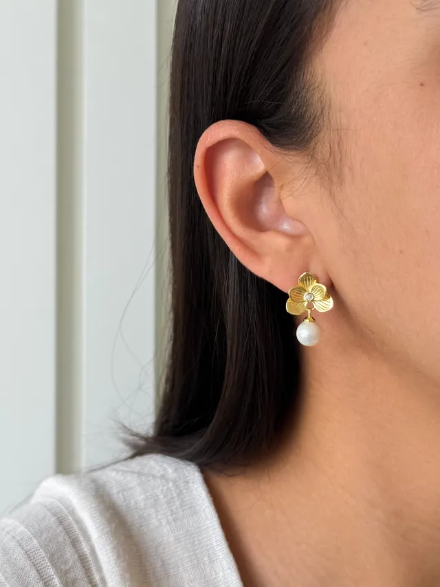 Brinco Orquídea e Pérola - Dourado