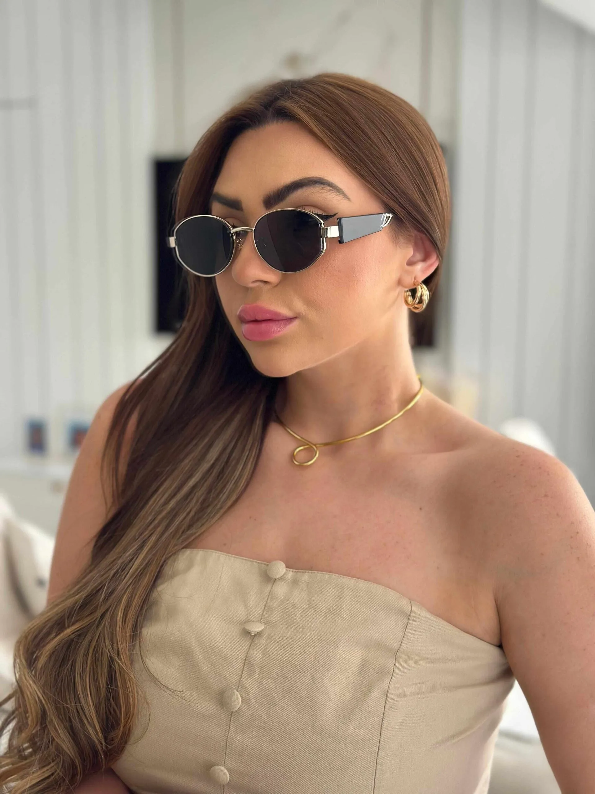 Óculos Ruth Armação Preta com Prata Lente Translucida Preta