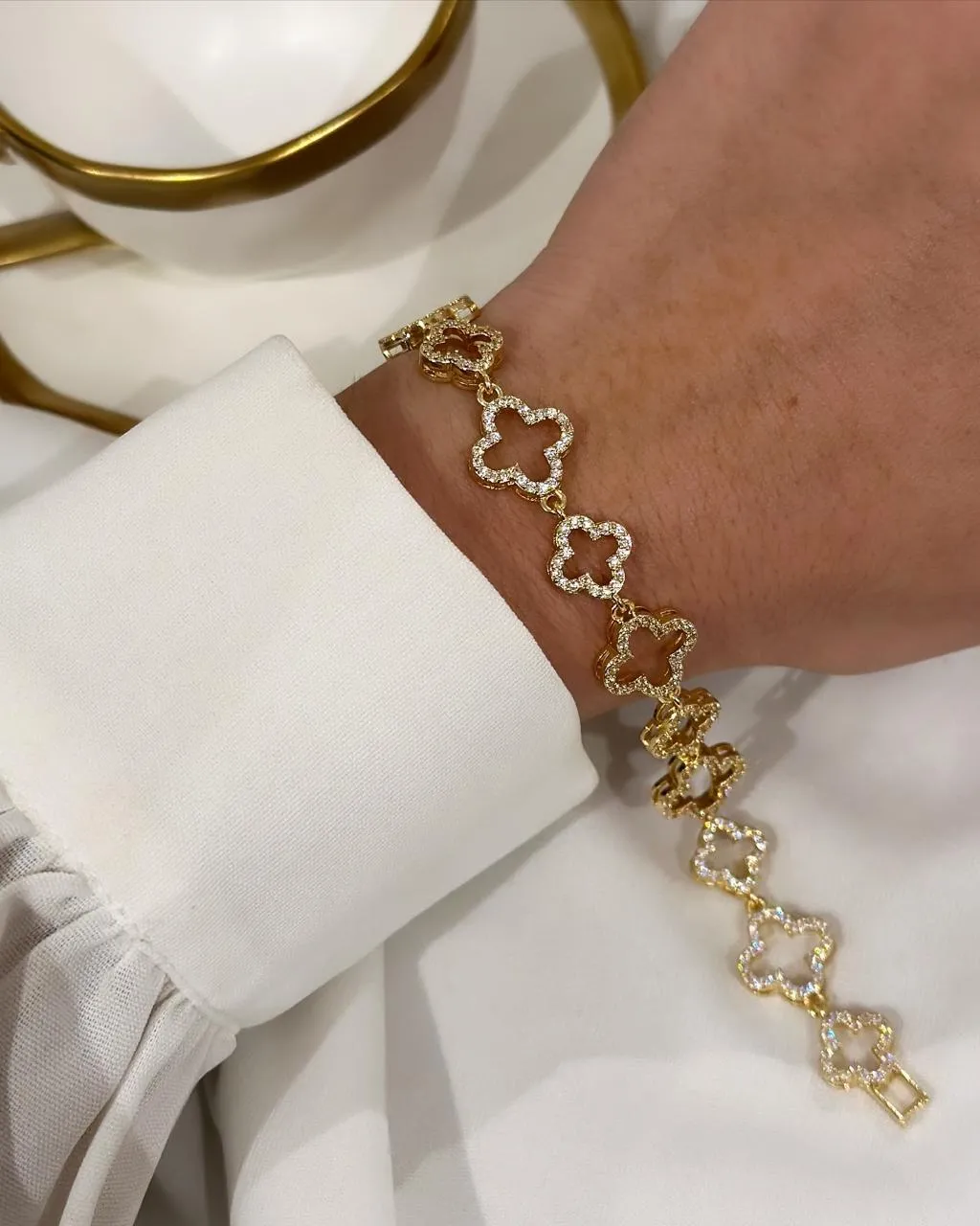 Pulseira Folheada a Ouro 18K Cravejada Inspiração Virginia