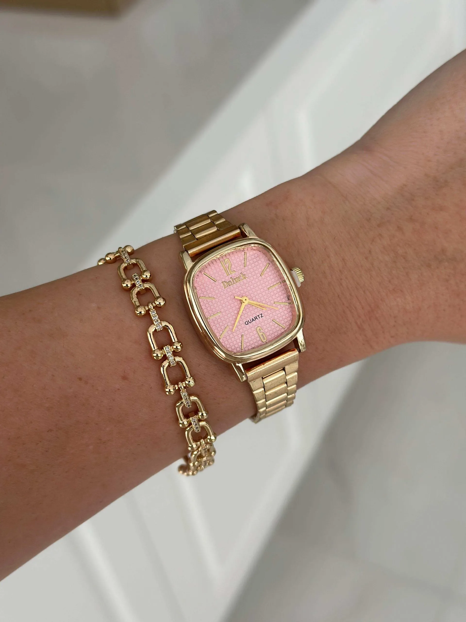 Relógio Aço Inoxidável Fundo Rosa Dourado