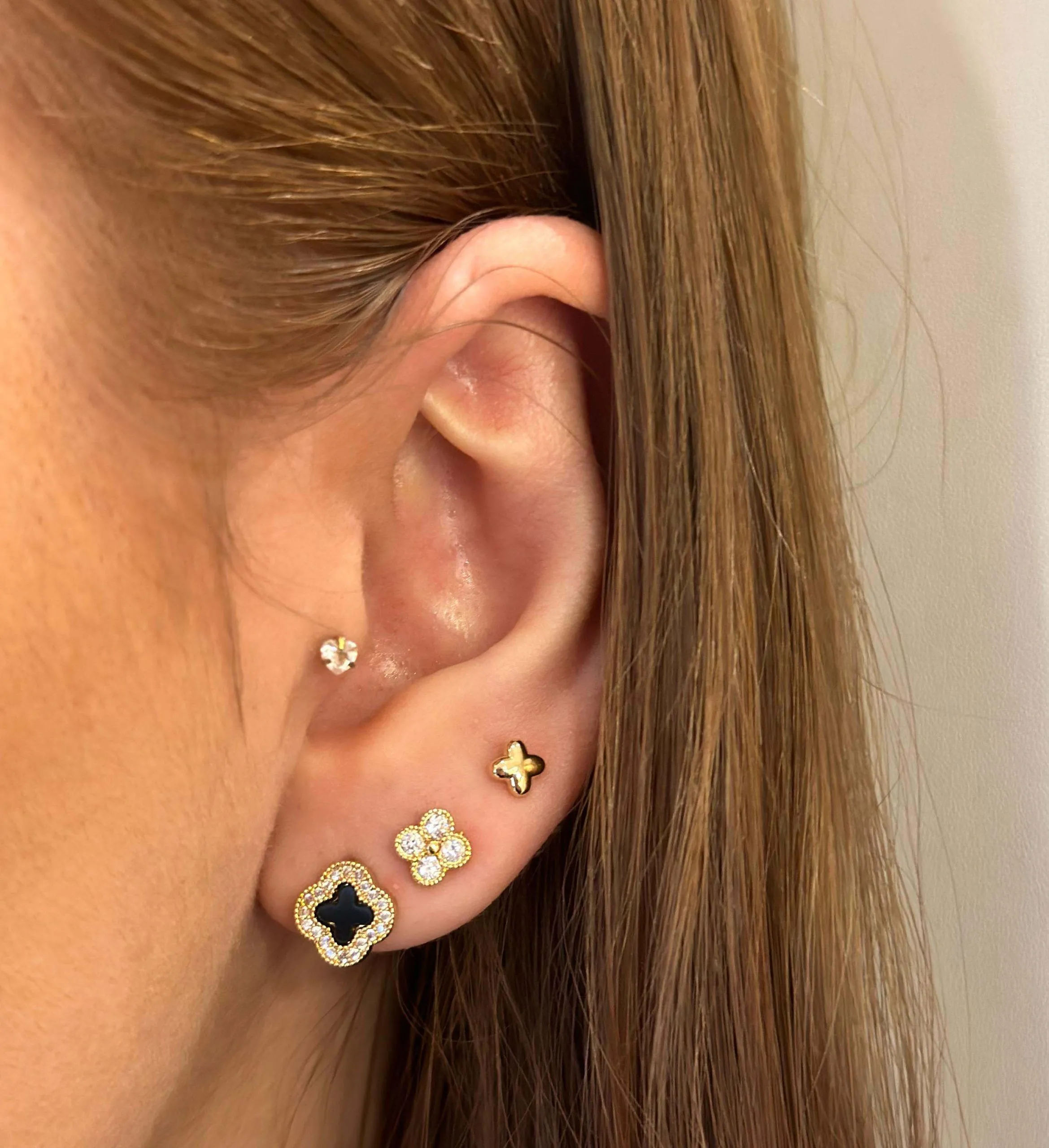 Trio Folheado a Ouro 18K Inspiração Virginia Liso e Cravejado Preto