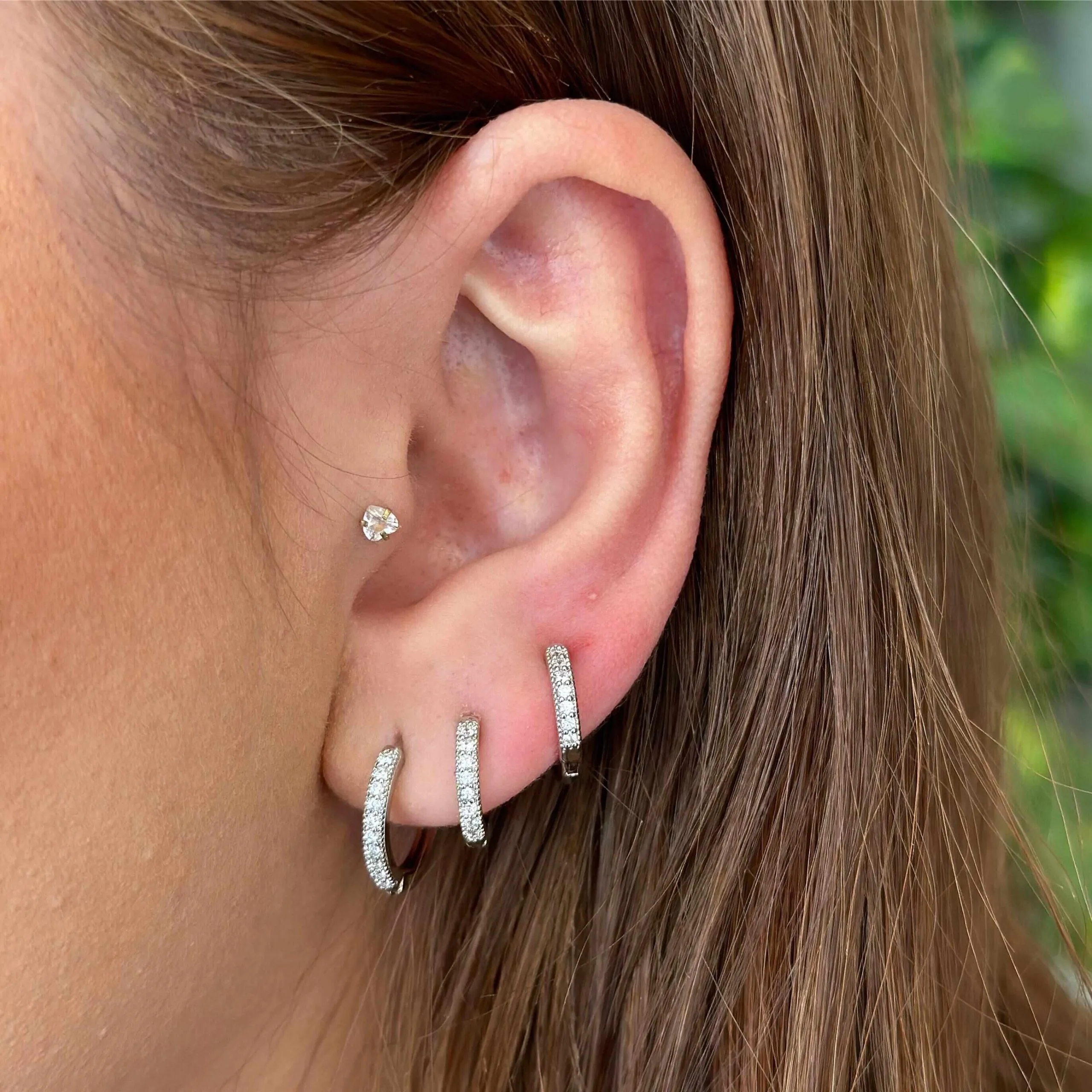 Trio Folheado a Prata Quadrado Zircônias e Bordas Pontilhadas